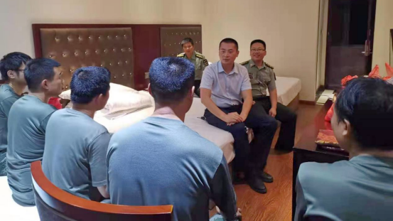 江东乡：慰问集训民兵 共话鱼水深情