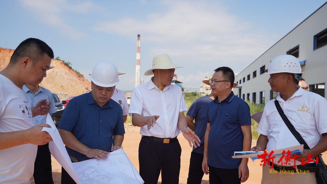 段晓赛调研重点产业项目建设工作