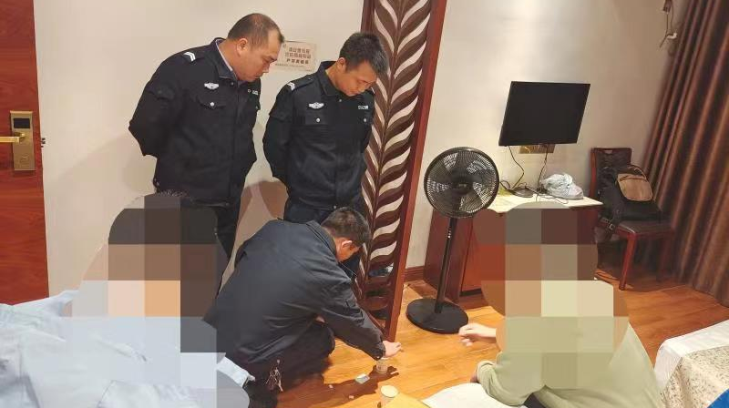 白果镇深入重点场所开展禁毒突击检查行动