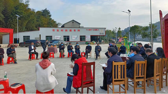 县住建局：“屋场恳谈”助力建设美丽乡村