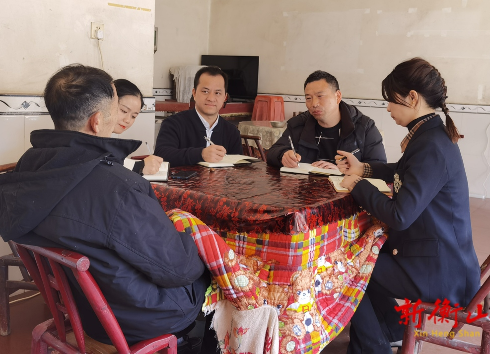【标准化 新变化】 东湖：政协委员工作室    ​群众身边的“暖心室”