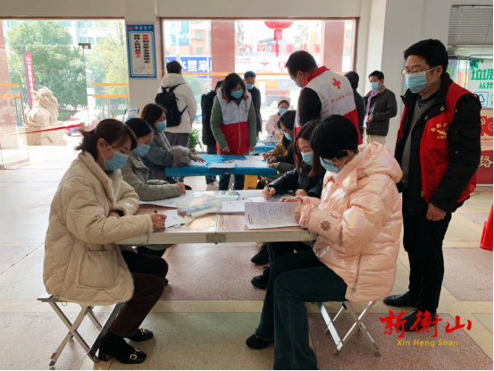 衡山：热血担当！87名医务工作者无偿献血31600毫升