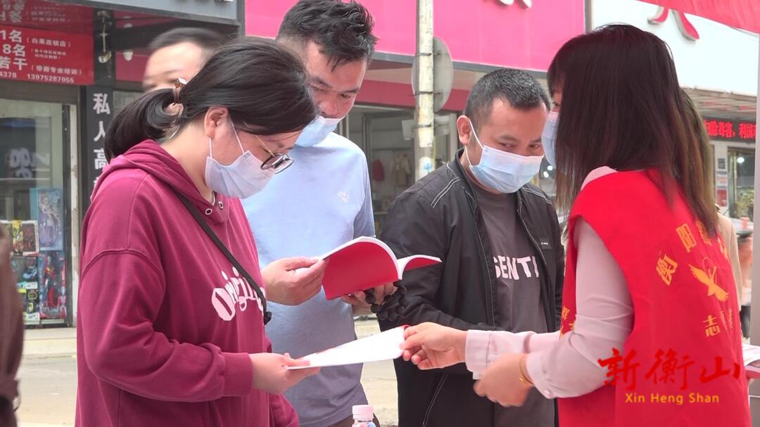 市县两级司法联动 送法下乡解民忧