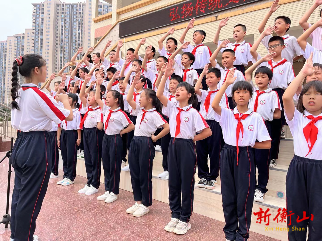 景贤小学开展国旗下“思政大讲堂”活动