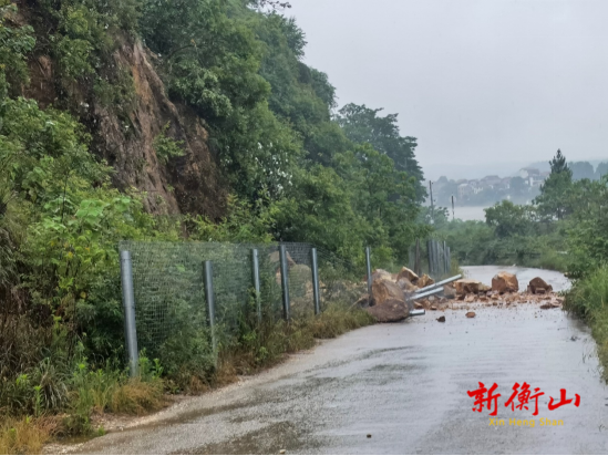 【我为群众办实事】永和乡成功解决一处多年山体滑坡困扰