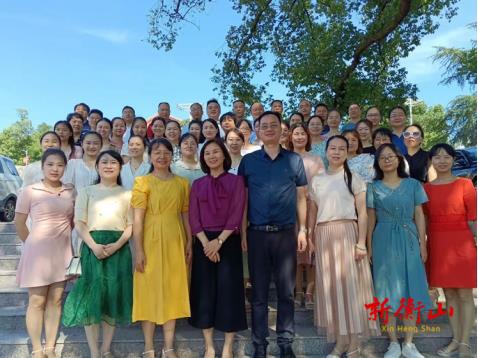县教师进修学校：同行同进，共享共赢