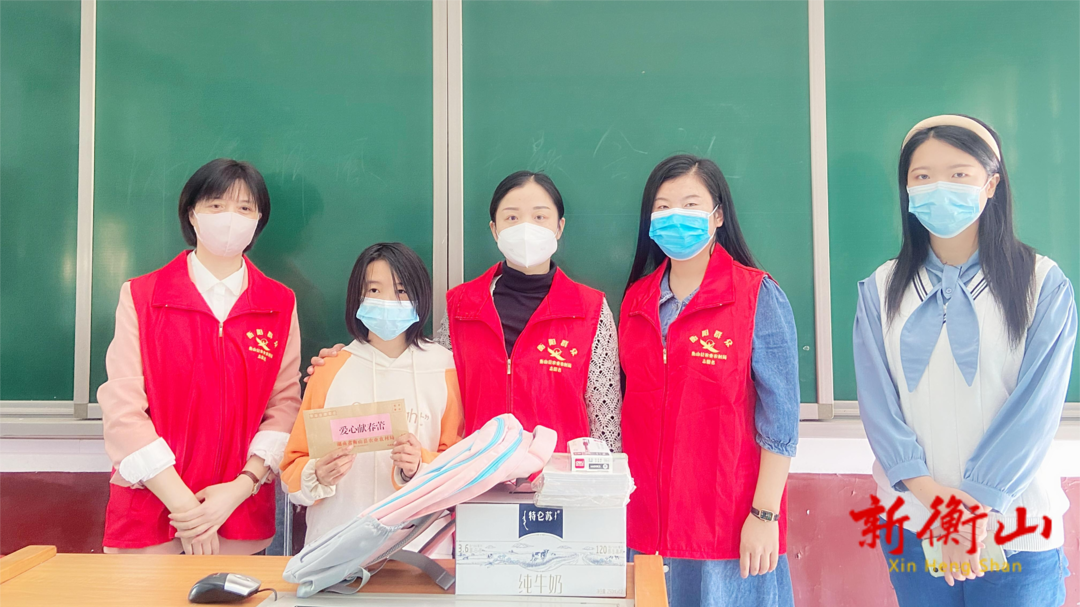 县农业农村局开展“爱心献春蕾”助学活动