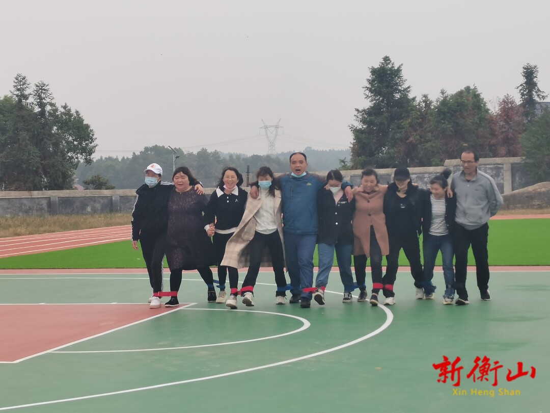 “燃”动金秋！贯塘中心学校举办趣味运动会