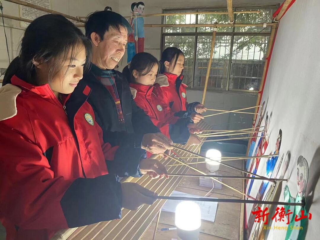 【非遗“邂逅”双减】福田铺乡白云学校：皮影戏传承进校园 弘扬优秀传统文化