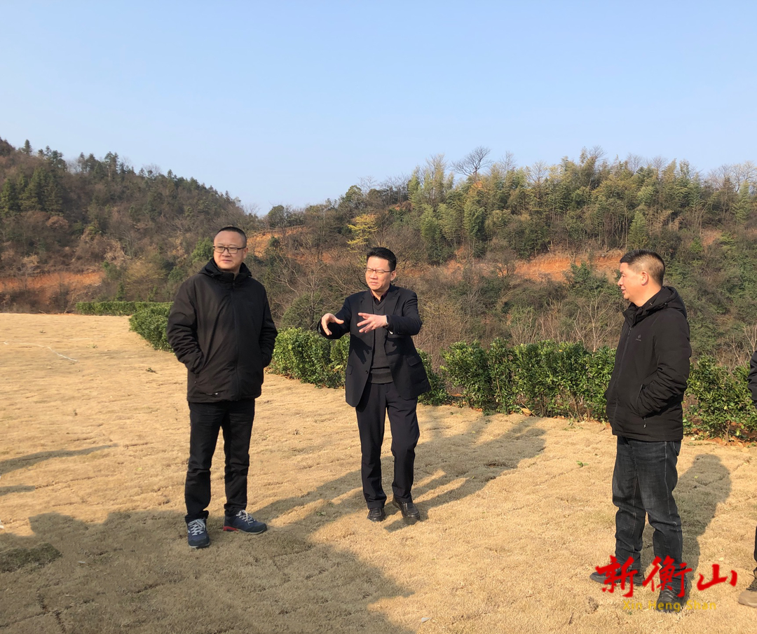 旷志军到岭坡乡调研企业联手帮扶工作