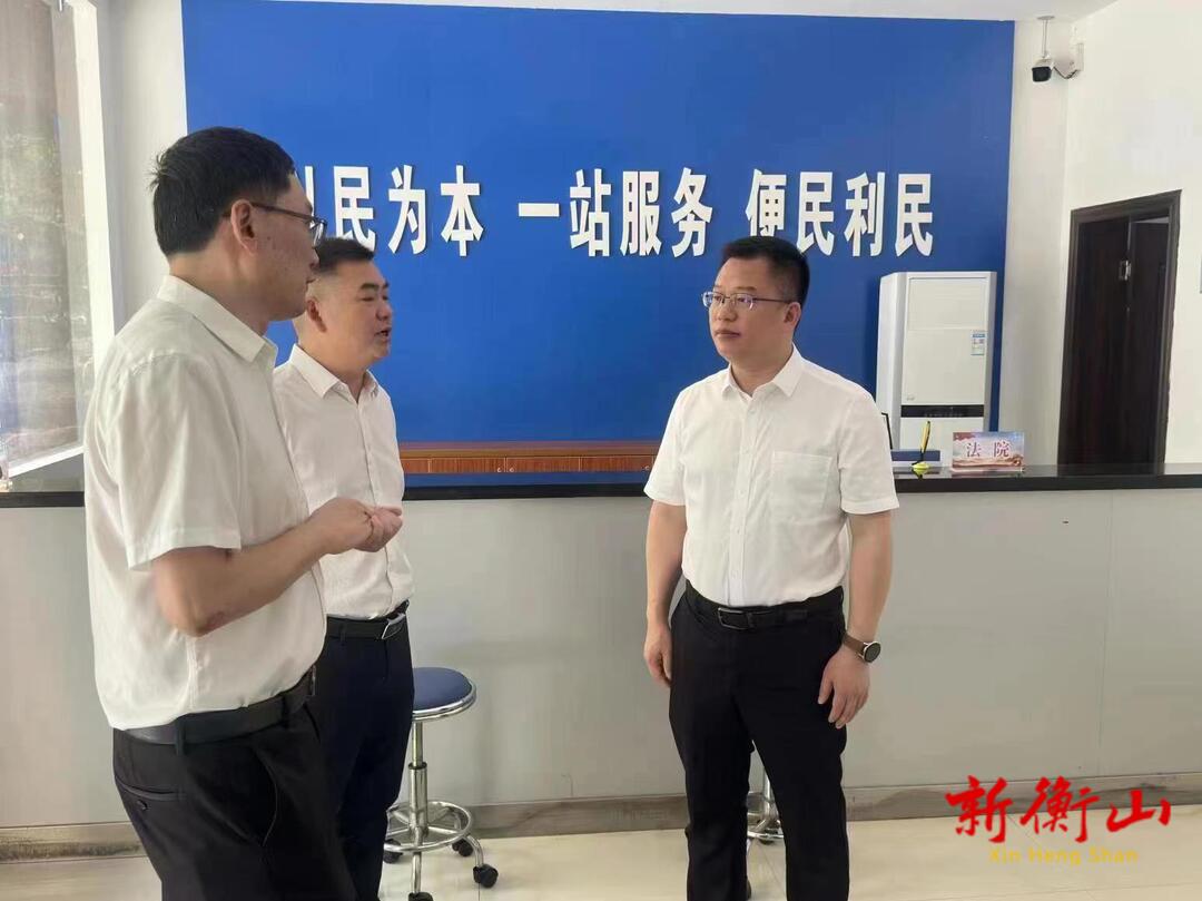 陆志宏调研社会治理和网格化信息中心工作