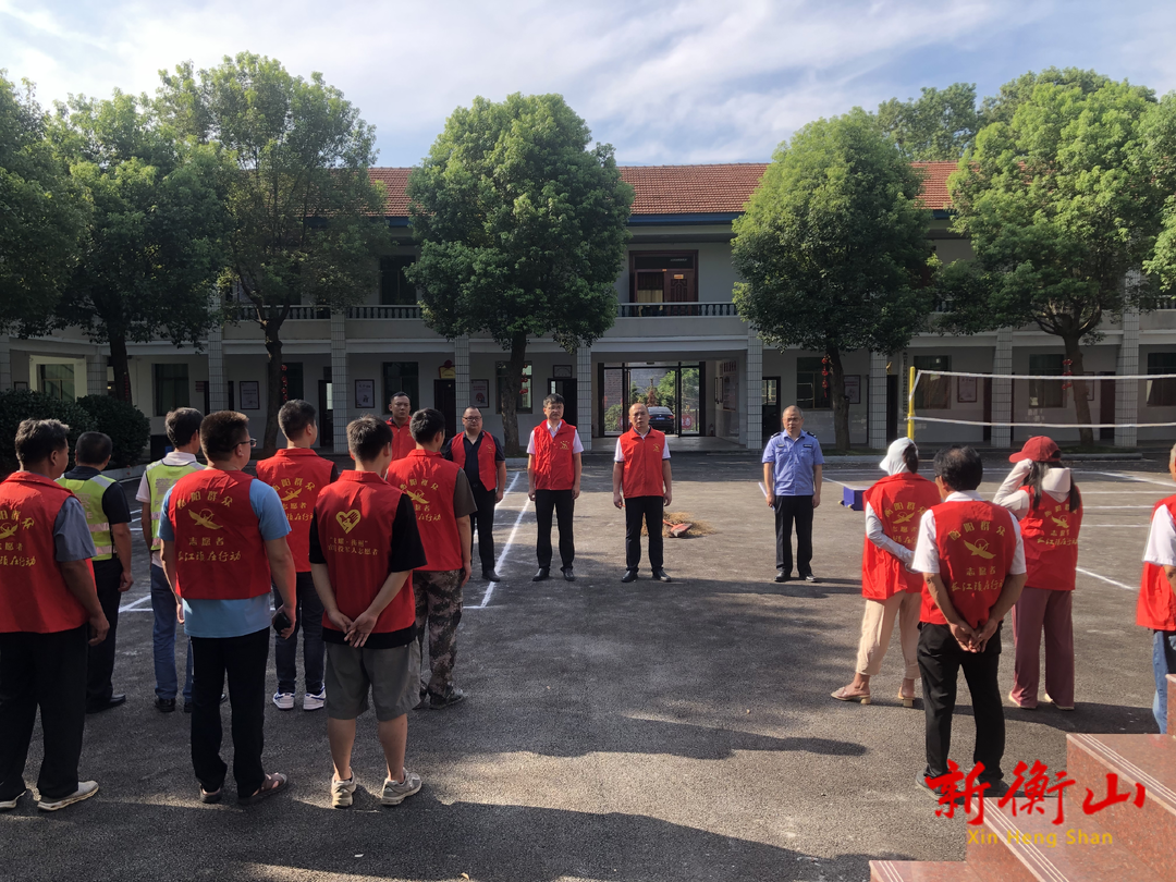 长江镇：公益活动促社矫人员“矫心正行”