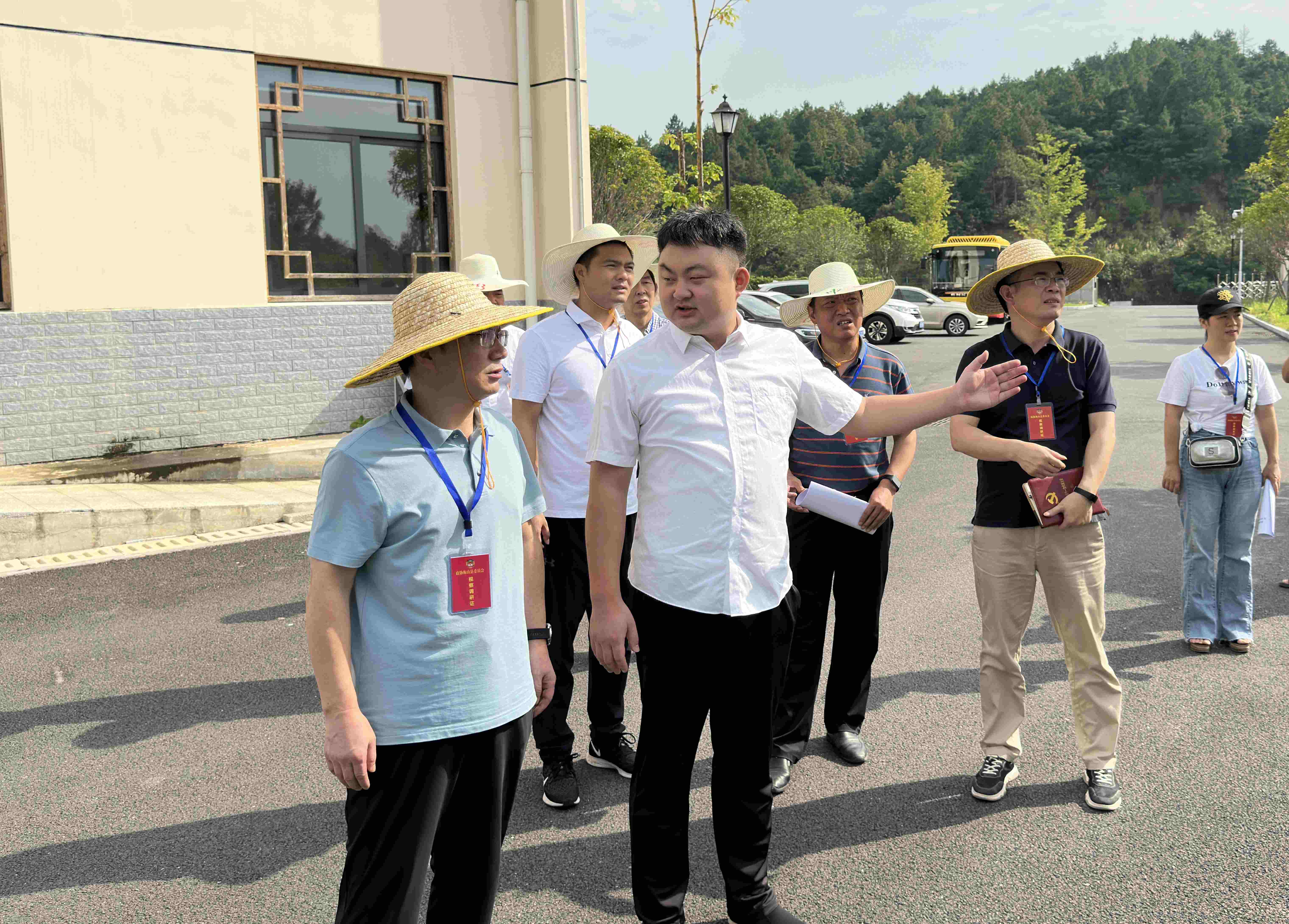 县政协开展“改善生态环境”专题调研