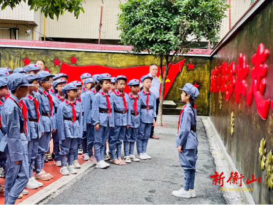 衡山县实验小学：铭记历史缅怀英烈 崇尚英雄争做先锋