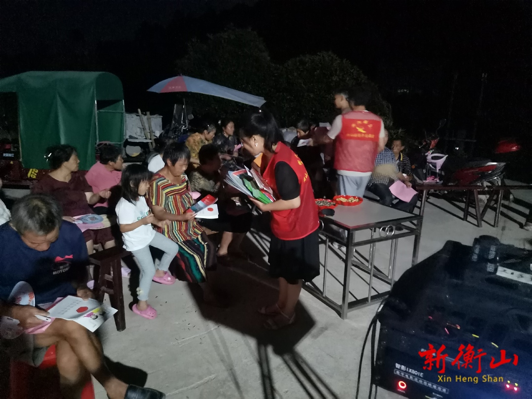 江东乡：“屋场恳谈会+综治民调”，现场有点燃