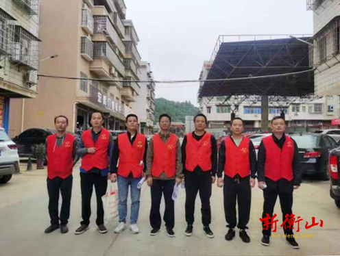县退役军人事务局开展“共创文明城市，建设美好家园”环境整治活动