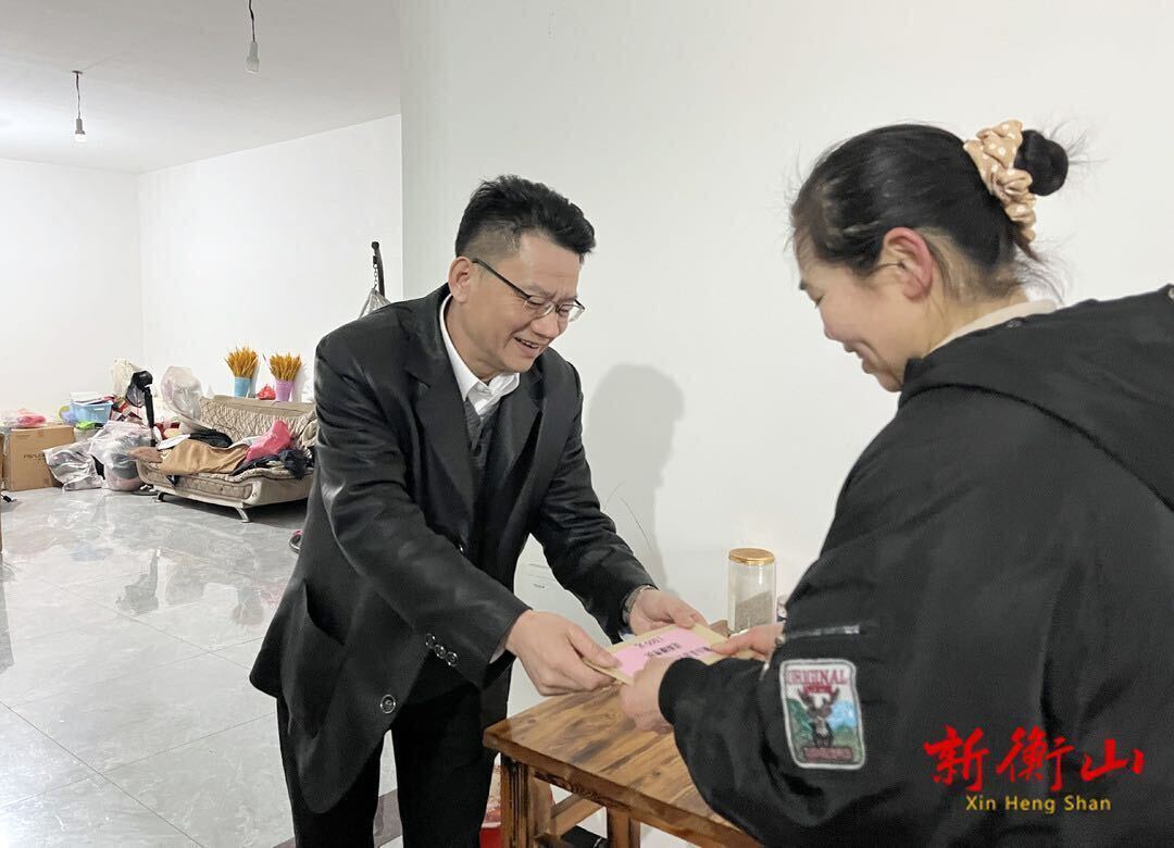 县领导开展走访慰问“送温暖”活动