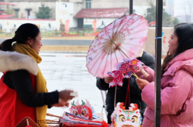 新春走基层 | 家乡打卡 知识问答 品尝家乡味道 让年味“岳”来“岳”浓