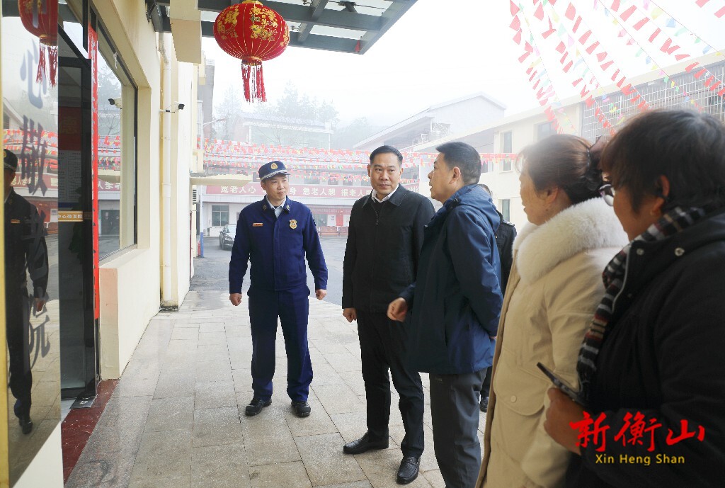 段晓赛督查春节“四保”和值班备勤工作