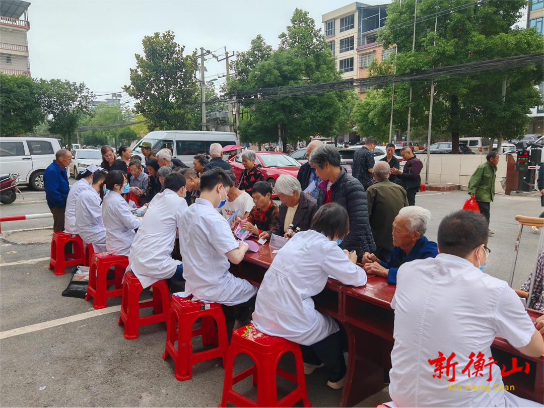 南华医院第一党支部医疗团队赴耒阳市小水镇开展健康义诊活动