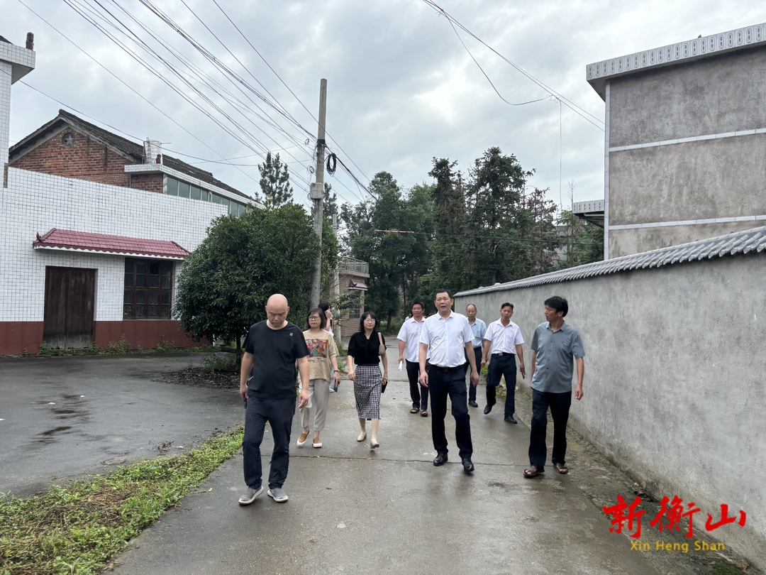 江东乡：督查评比靶向发力 人居环境展焕新颜