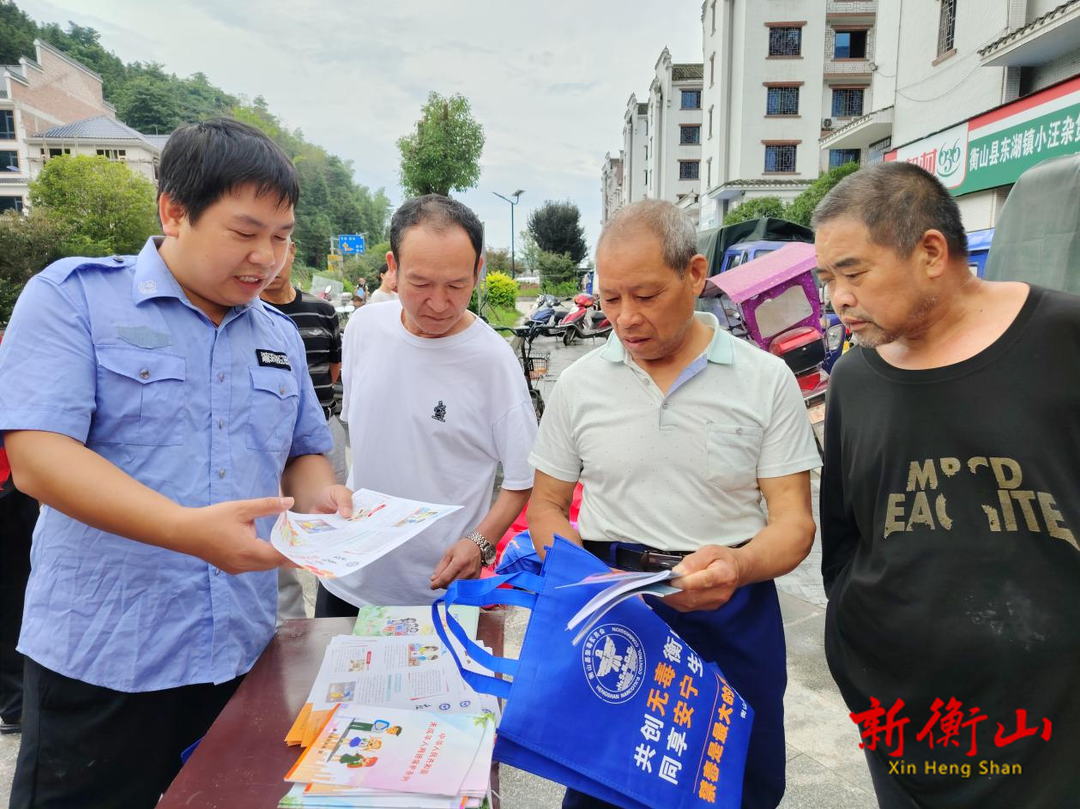 普法宣传进集市 法治服务“零距离”