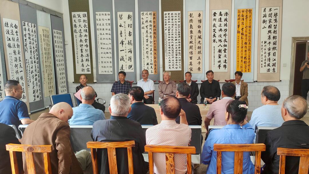 我县举办庆祝新中国成立75周年暨白南高速胜利通车书画展