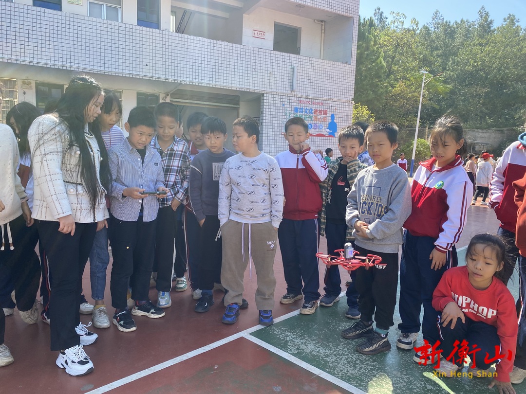 衡山：流动青少年宫 情暖乡村学子