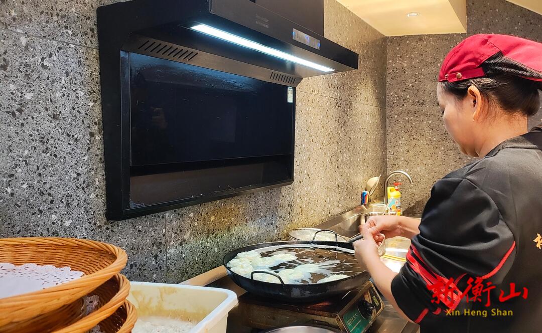 衡山味道   酥脆香甜的衡山油粑子