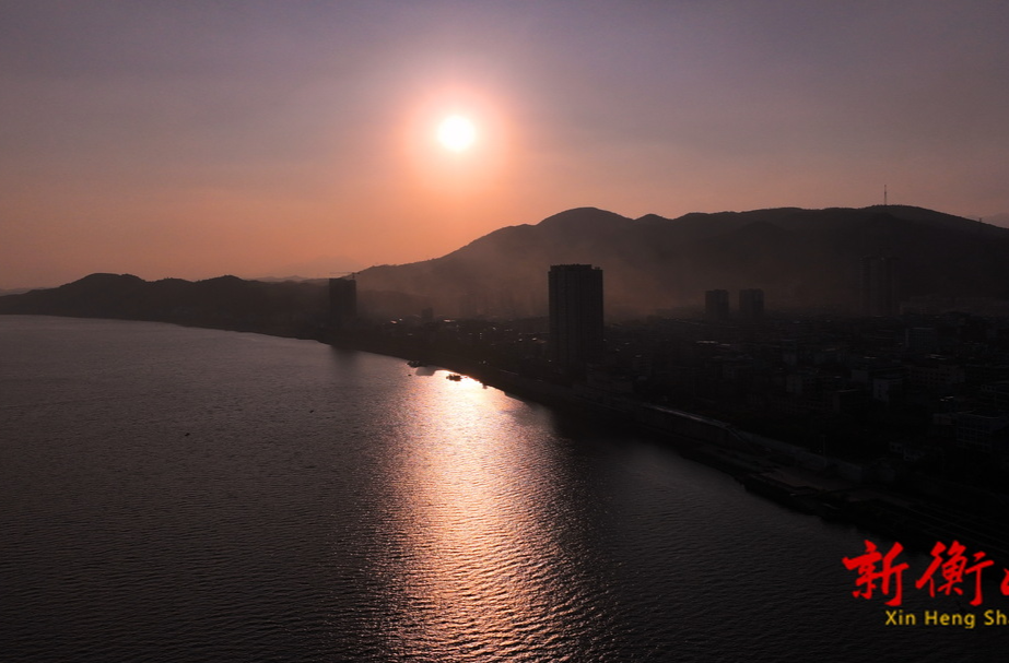衡山：湘江畔 夕阳红