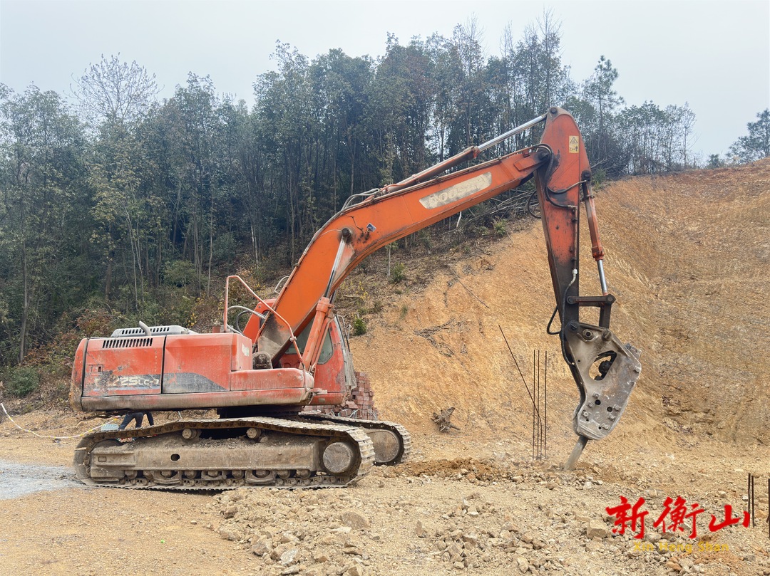 重拳出击！开云镇依法拆除一处违章建筑