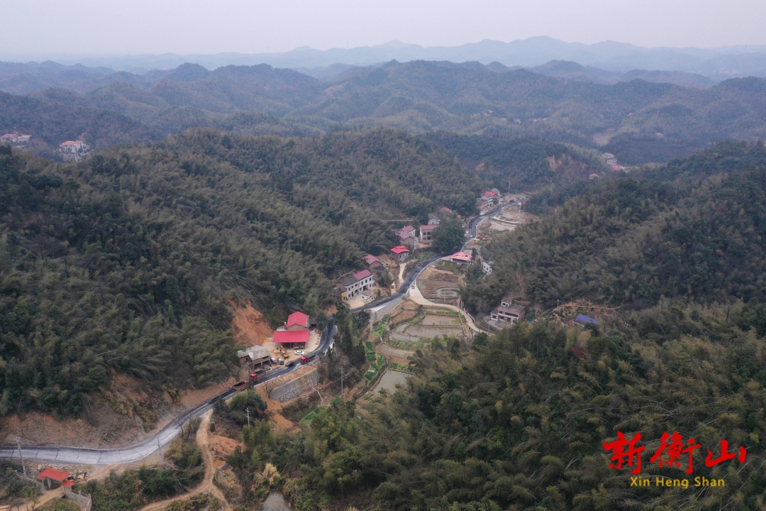 衡山：紫盖峰2号通景公路主体工程完工 可以通车