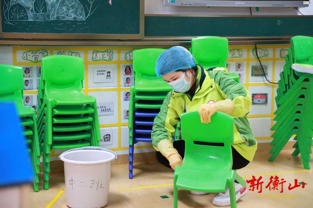 衡山开学季：校园消杀保健康
