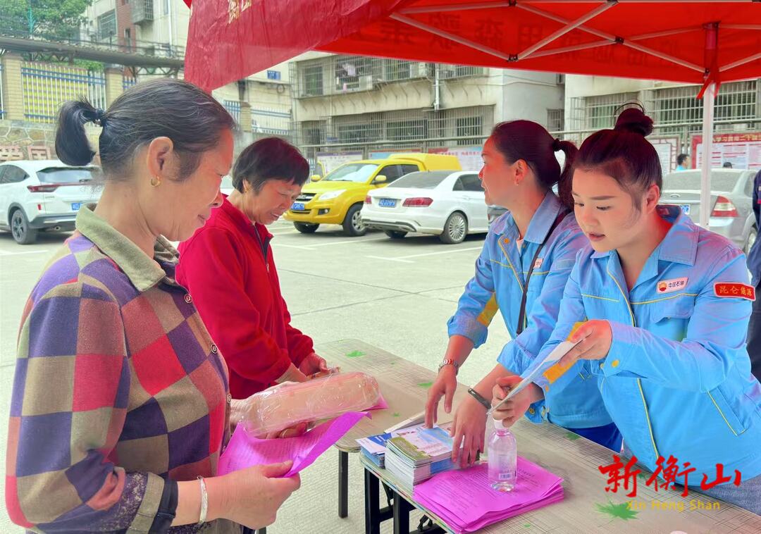 縣住建局：燃?xì)獍踩麄鬟M(jìn)社區(qū) 筑牢平安“防火墻”
