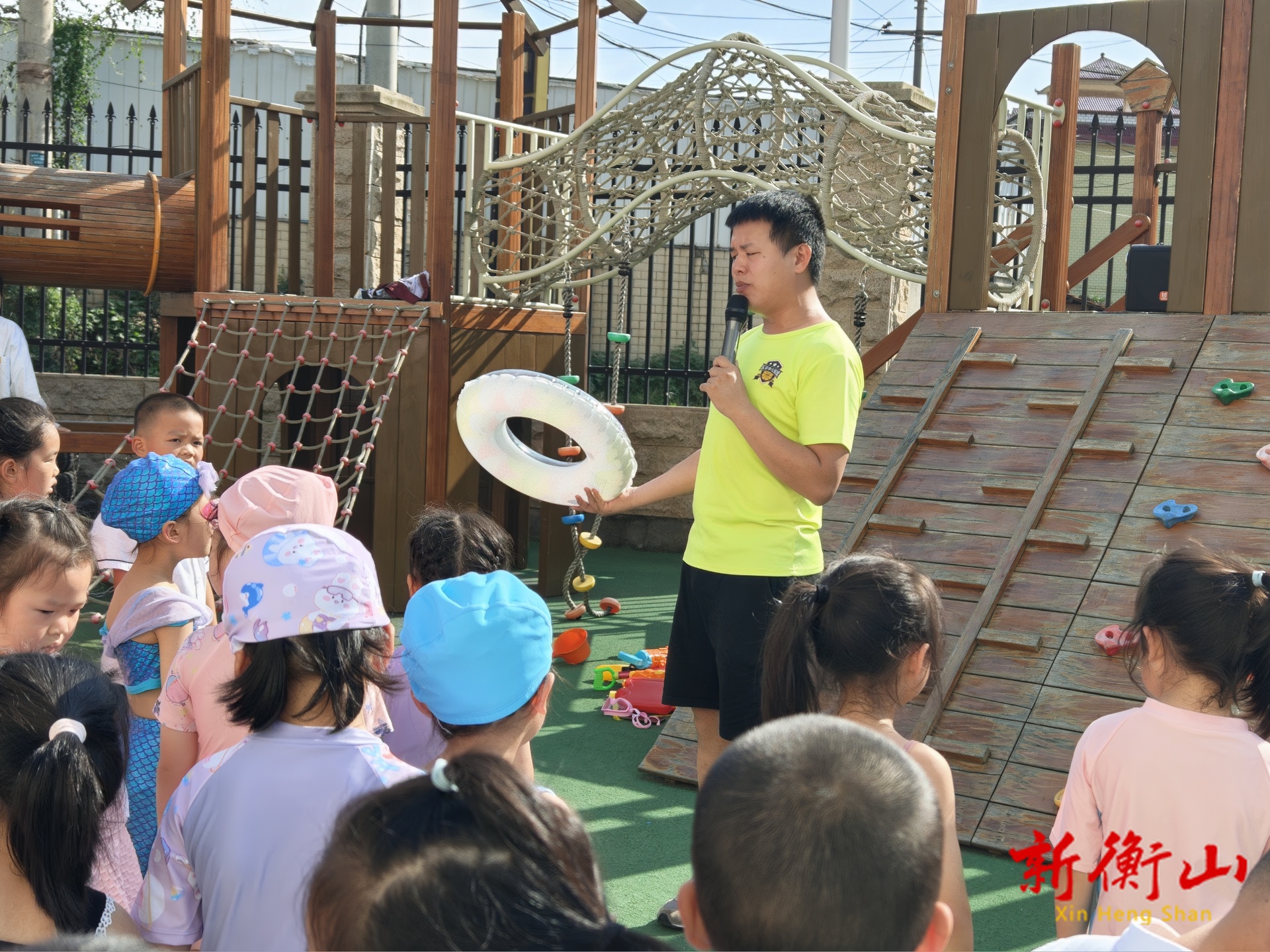县文峰幼儿园开展防溺水宣传活动