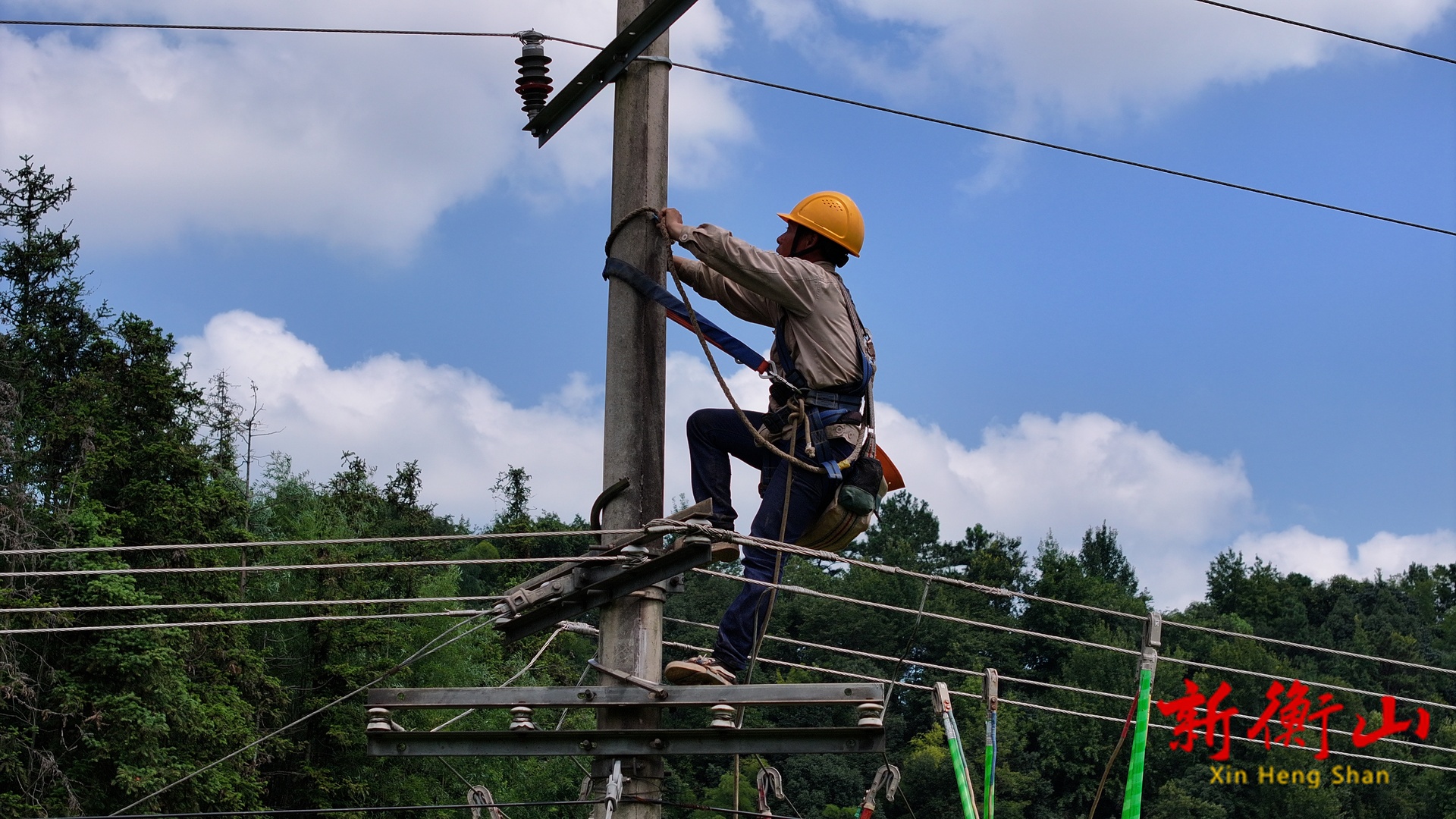 衡山電網(wǎng)：線路“煥新”升級  9000戶江東父老今夏用電無憂