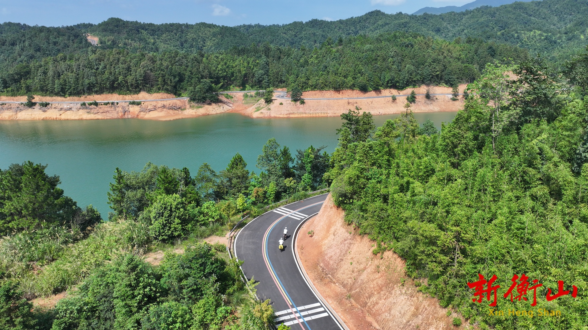 从深圳回衡山，父子骑行700公里返乡感受家乡之美
