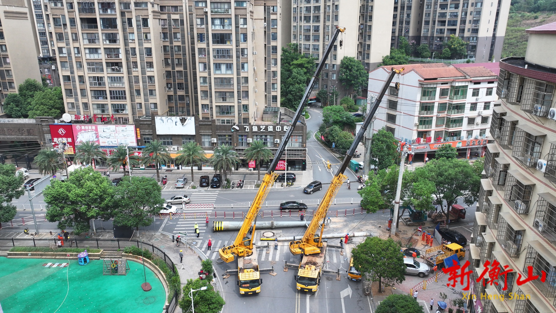國網(wǎng)衡山縣供電公司：改遷路中間電線桿 市民出行更方便