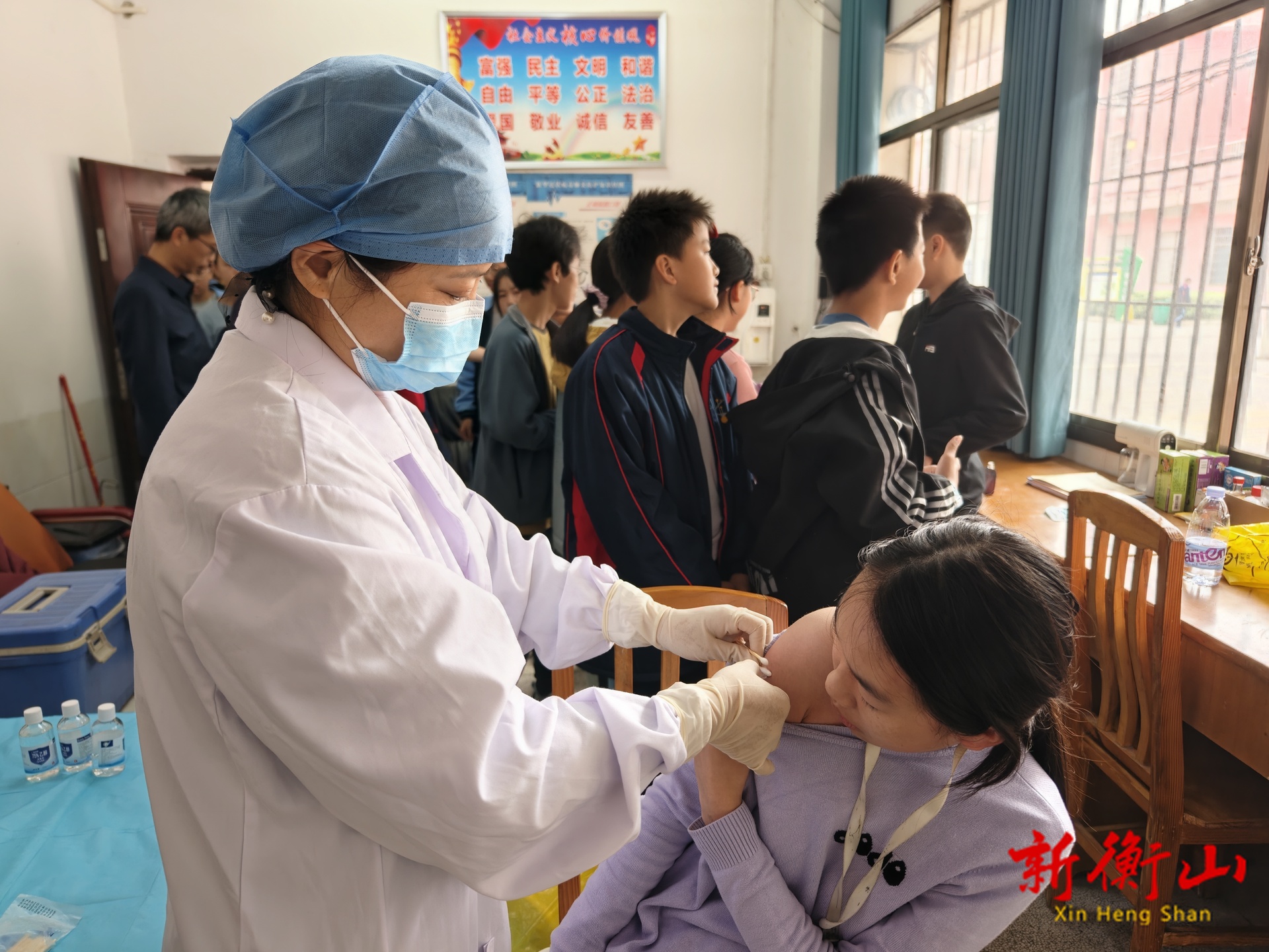 衡山：流感疫苗进校园，筑牢学生健康防线