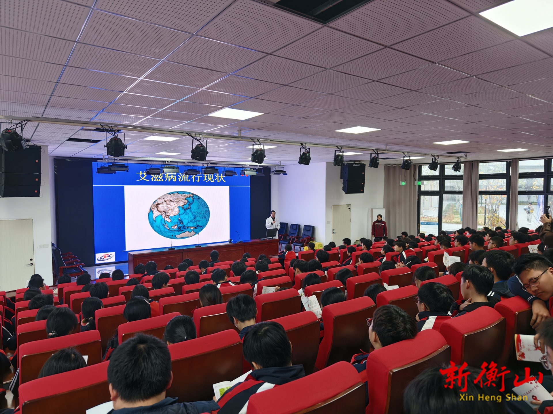 县疾控中心：“防艾”知识进校园 为青春健康护航