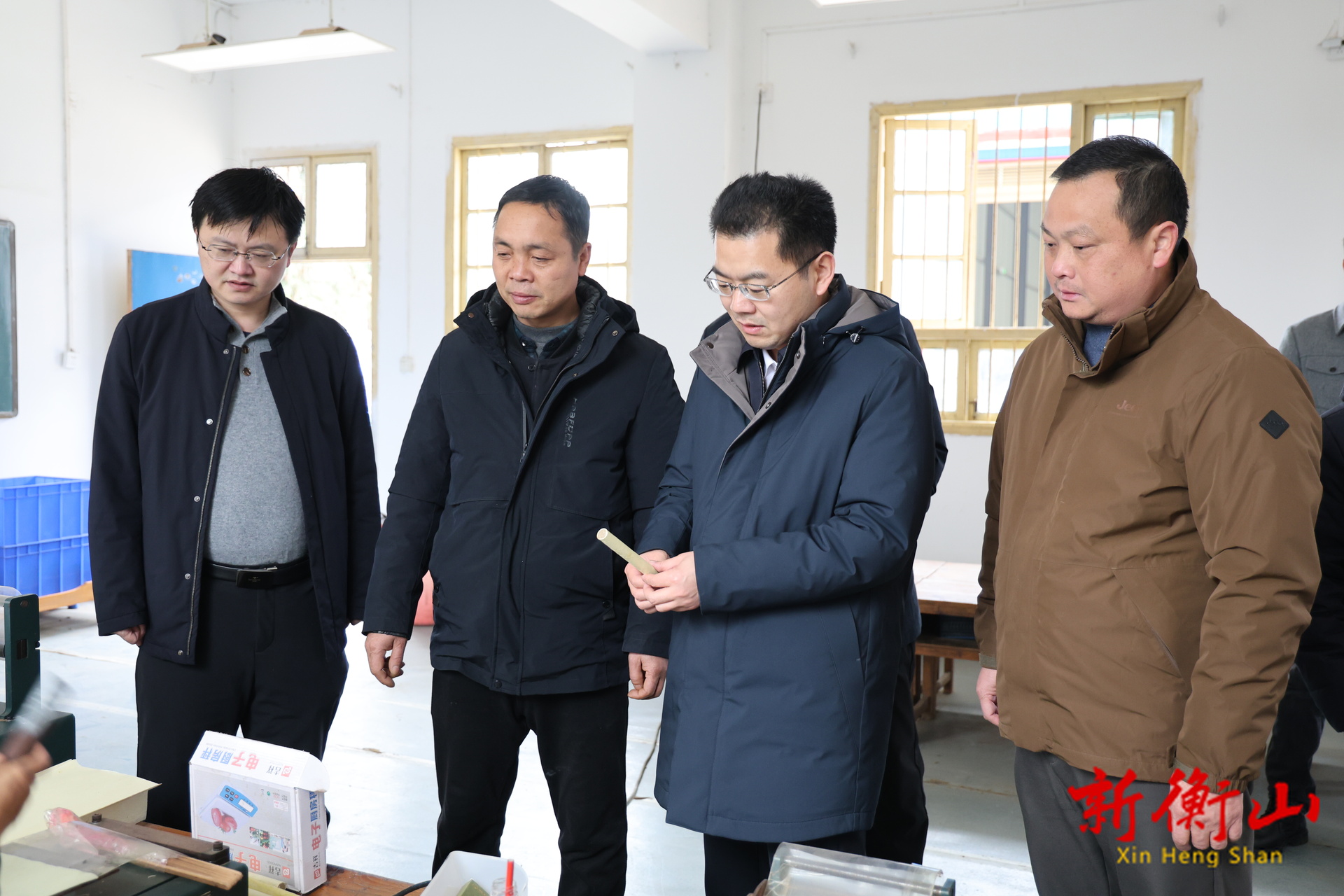 陈瑞来赴长江镇调研经济社会发展情况