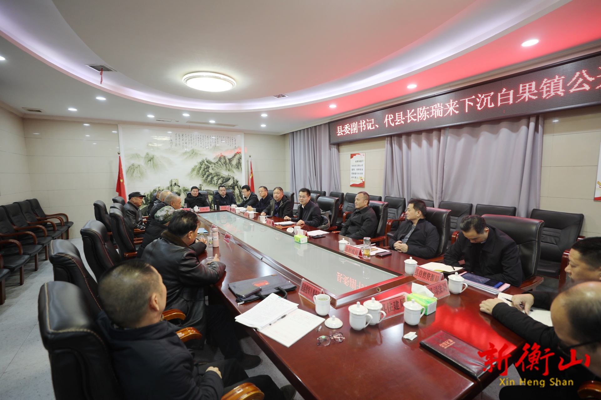 陈瑞来带队到白果镇公开接访