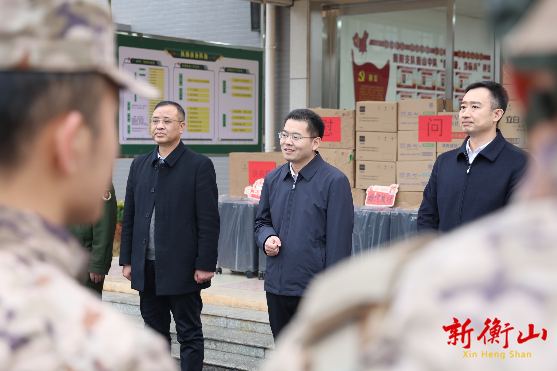 陈瑞来走访慰问驻衡部队及重点优抚对象