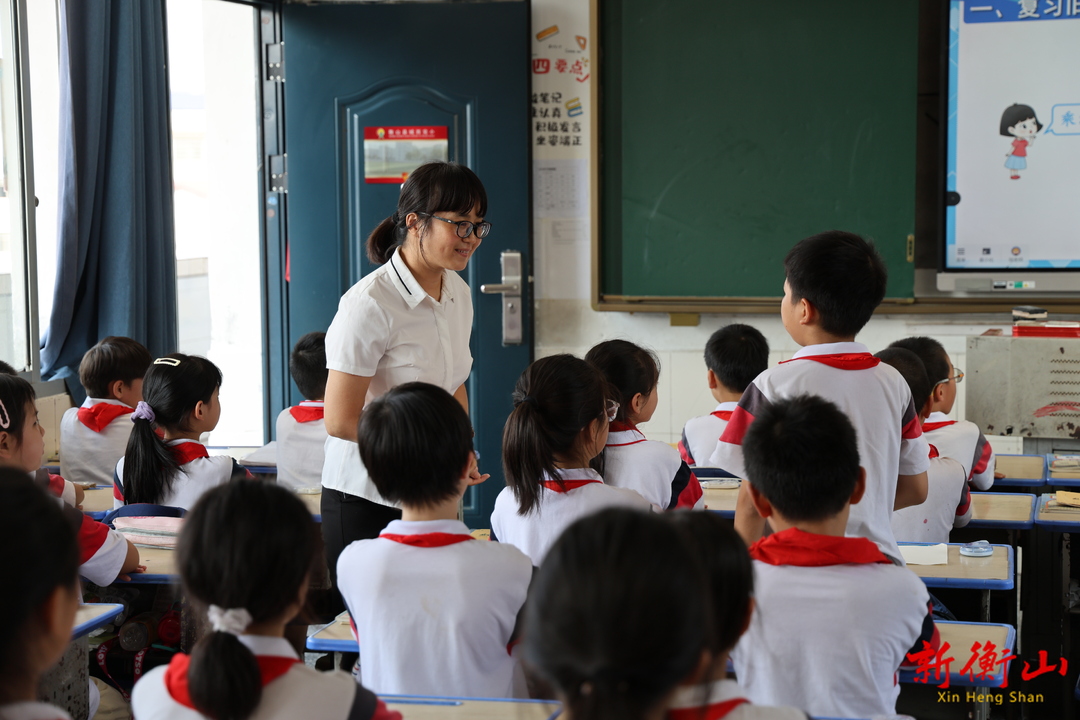 【师者如歌】邹敏：以数启智育桃李 深耕教研守初心